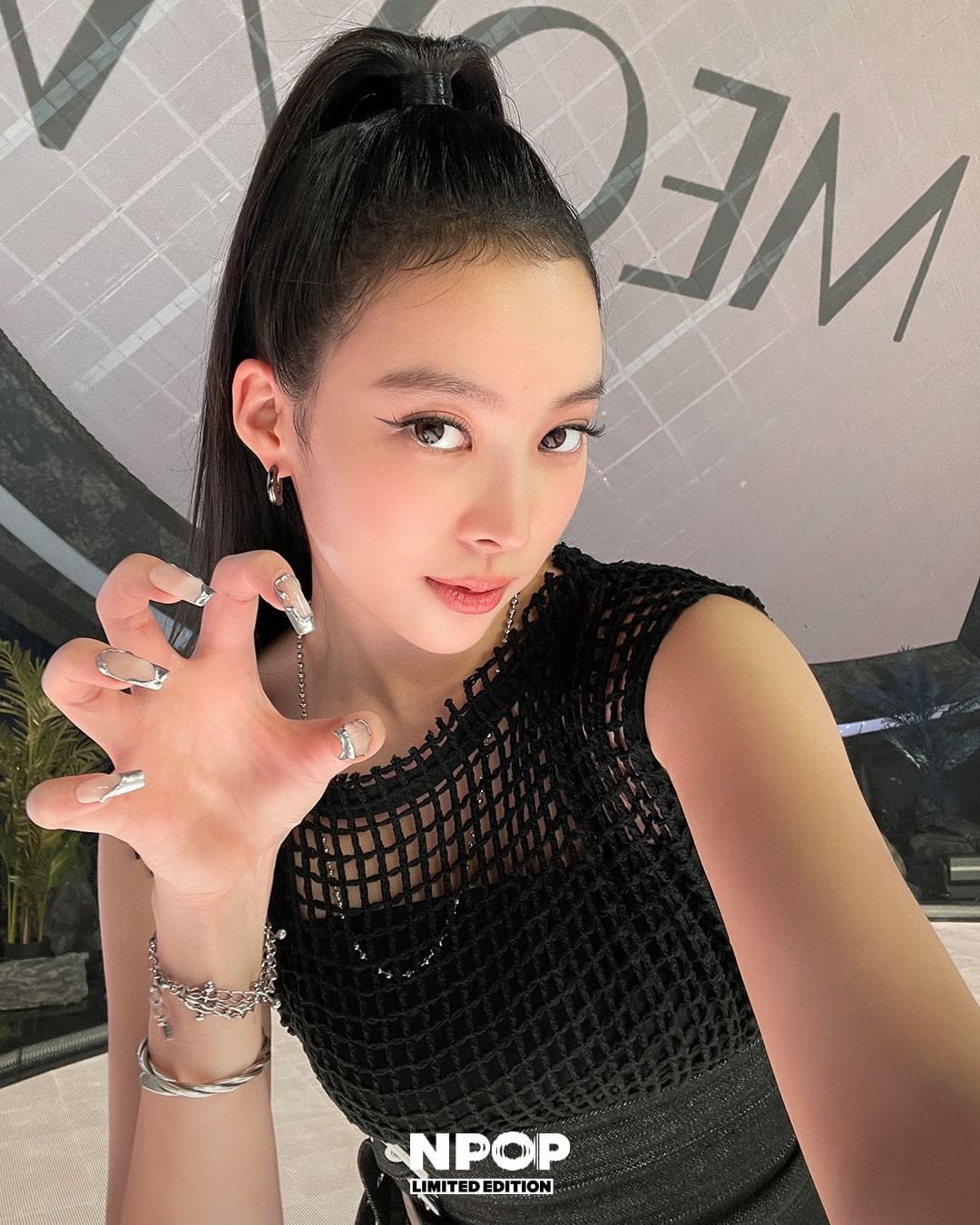 高い歌唱力とラップで注目