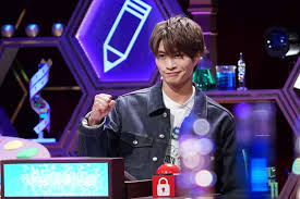 「慶応大学卒の誰もが認めるクールなイケメン」