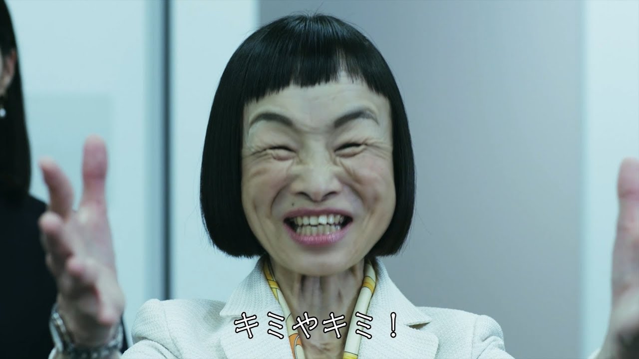 2022年にはカンヌ国際映画祭のレッドカーペットにも参加