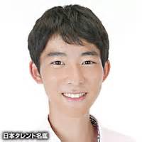 舞台やテレビドラマ、映画などで活躍の場を広げる