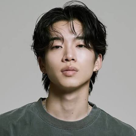 プロフィール